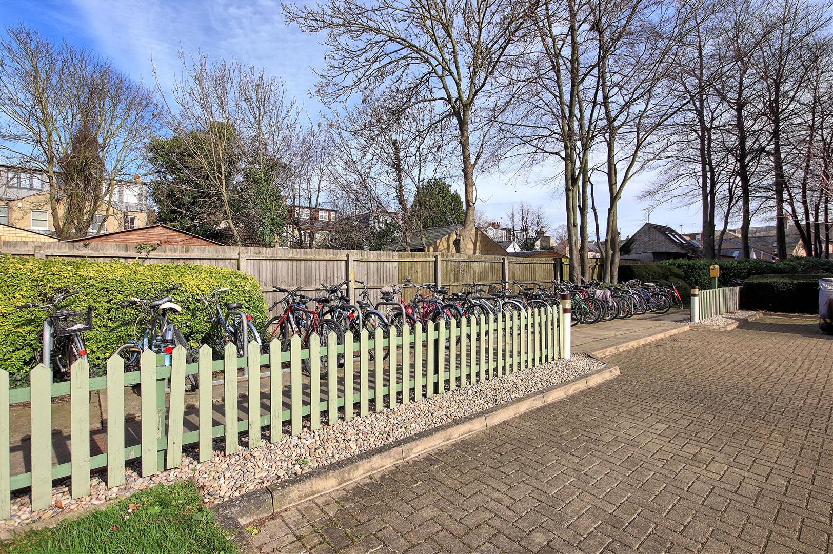 Manhattan Drive, Cambridge